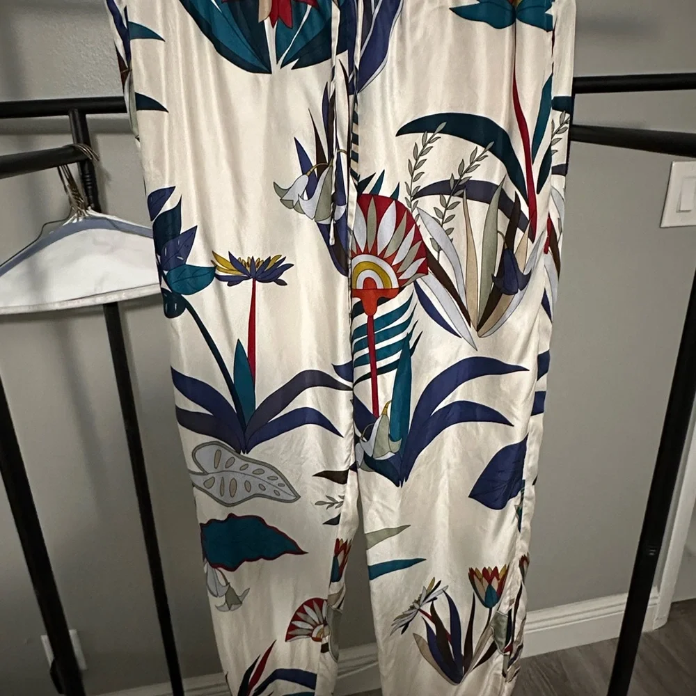 Tory Burch Blue and White Patterned Pants - Picture 3 of 6